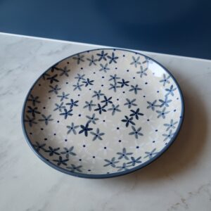 Talerz 20 cm, szare kwiatki